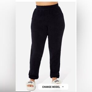 Fabletics Pet Me Jogger Yitty Collection